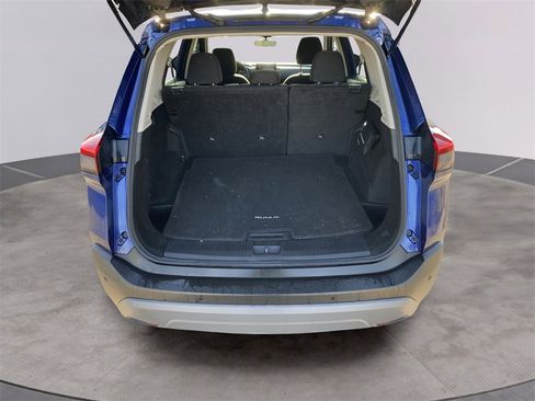 Used 2023 Nissan Rogue S image 18