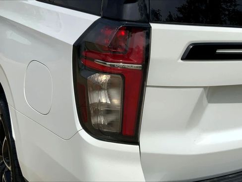 Used 2024 Chevrolet Tahoe RST w/ Luxury Package image 28