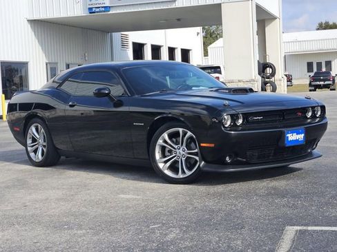 Used 2022 Dodge Challenger R/T w/ Shaker Package image 2
