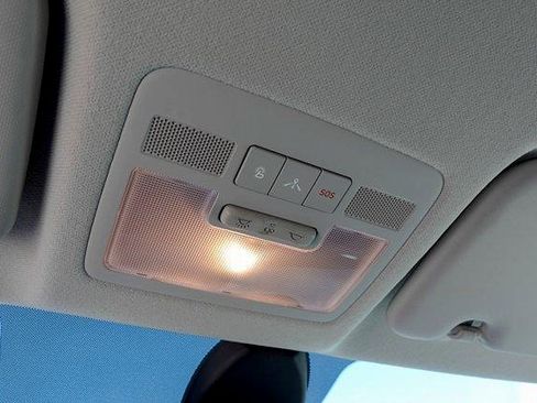 Used 2021 Hyundai Venue FWD image 26