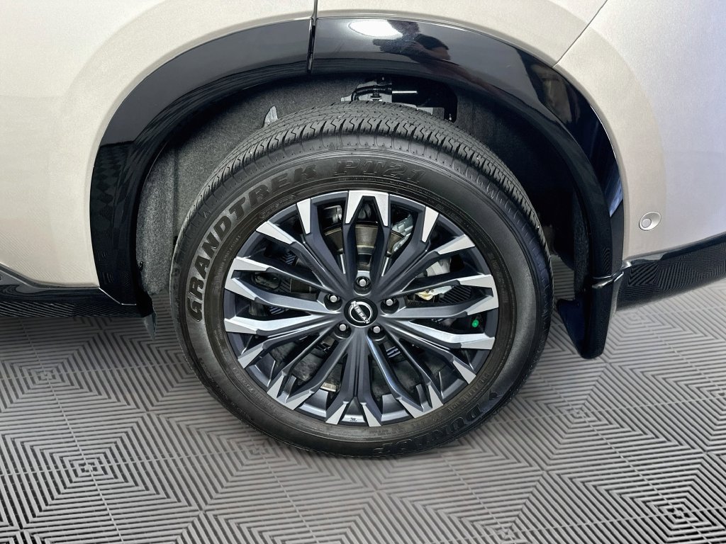 Certified 2026 Nissan Rogue Platinum w/ Platinum Premium Package AWD/4WD image 40