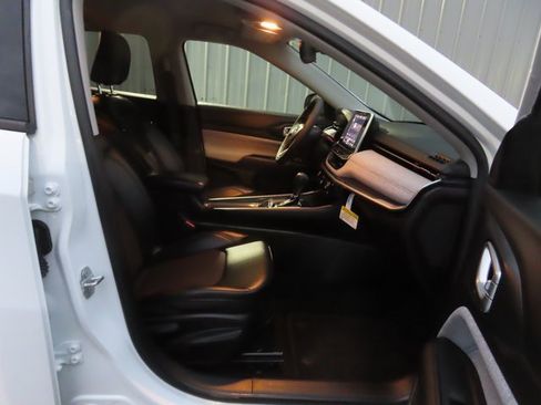 Used 2022 Jeep Compass Latitude image 23