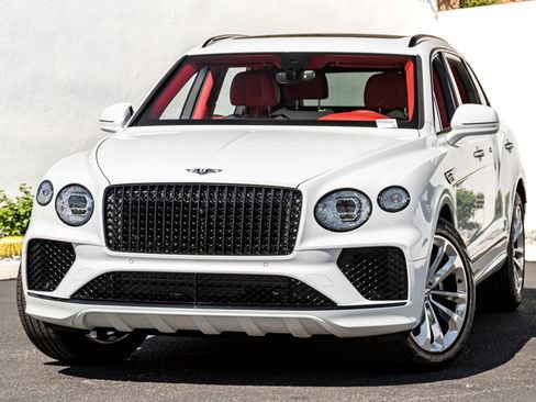 Used 2023 Bentley Bentayga Extended Wheelbase AWD/4WD image 7