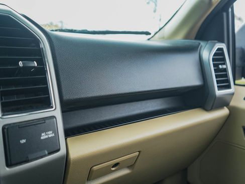 Used 2019 Ford F150 XLT w/ Equipment Group 301A Mid image 12