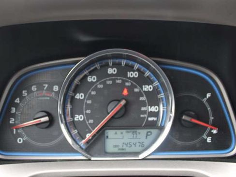 Used 2013 Toyota RAV4 Limited AWD/4WD image 9