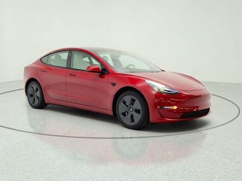 Used 2022 Tesla Model 3 Long Range AWD/4WD image 3