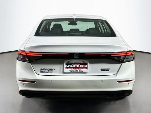 Used 2023 Honda Accord Touring image 6