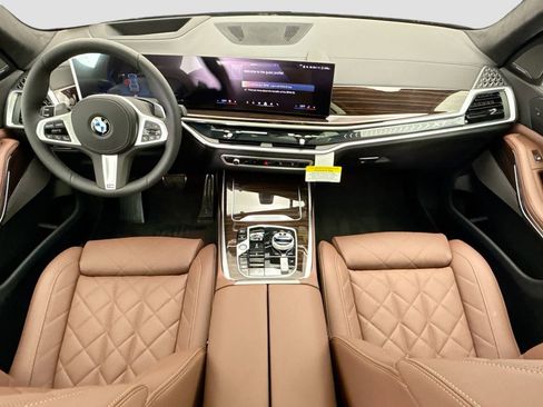 New 2026 BMW X7 xDrive40i w/ Executive Package image 13