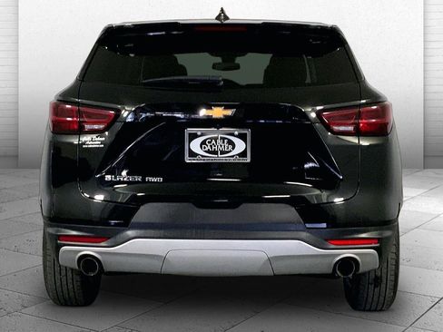 Used 2025 Chevrolet Blazer LT image 3