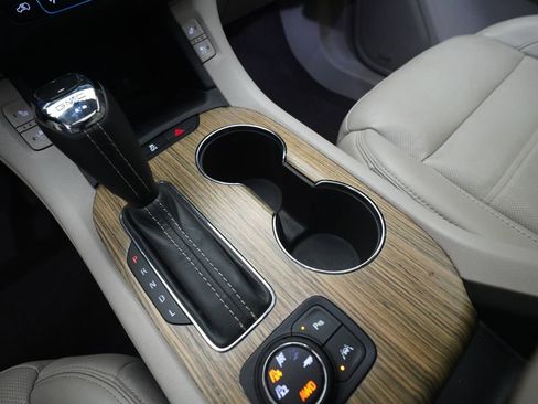 Used 2018 GMC Acadia Denali w/ Technology Package image 17