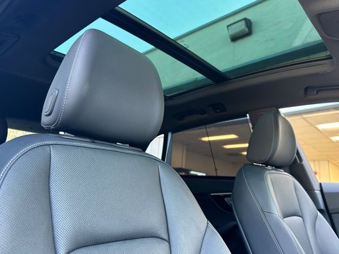 Used 2025 Audi Q8 Premium Plus w/ Premium Plus Package image 28