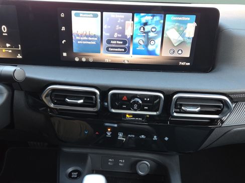 New 2026 Nissan Sentra SV image 16