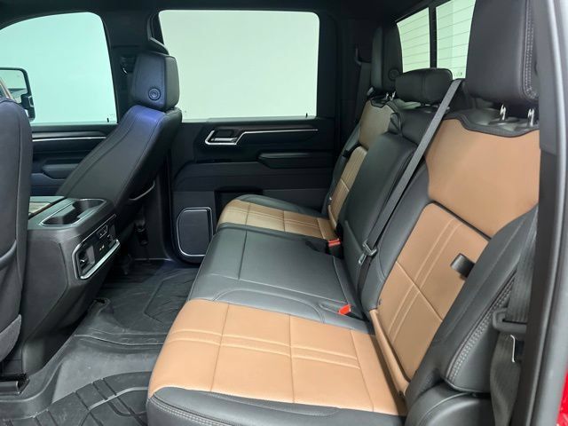 Used 2025 Chevrolet Silverado 3500 High Country w/ High Country Premium Package AWD/4WD image 45