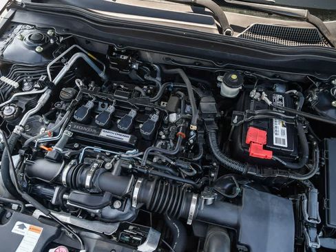 Used 2019 Honda Accord Sport image 28