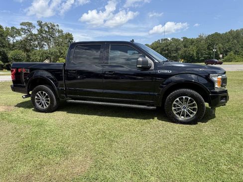 Used 2018 Ford F150 XLT w/ Equipment Group 302A Luxury AWD/4WD image 5