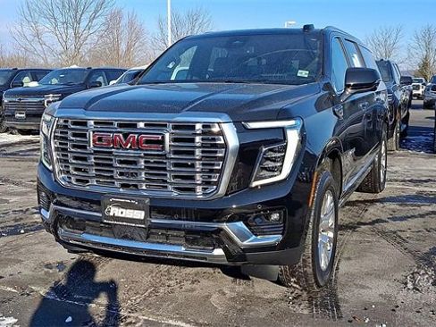 Certified 2026 GMC Yukon XL Denali w/ Sun & Power Step Package image 8