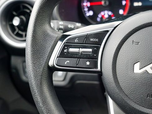 Used 2023 Kia Forte LXS image 39