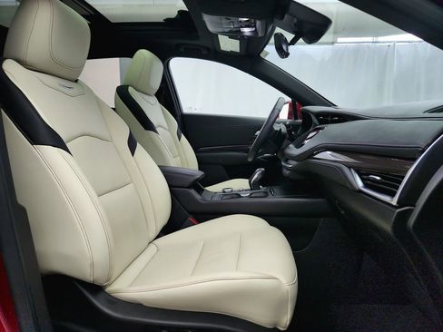 Used 2019 Cadillac XT4 Sport AWD/4WD image 31