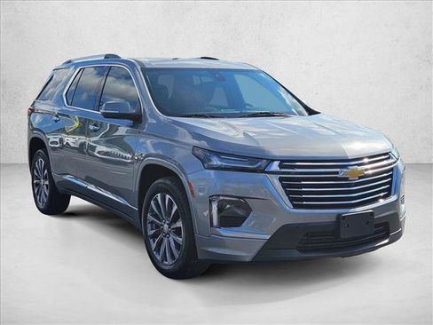 Used 2023 Chevrolet Traverse Premier w/ LPO, Floor Liner Package FWD image 3
