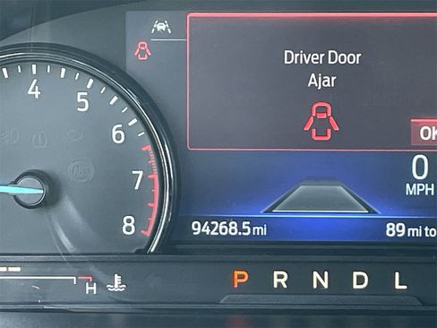 Used 2022 Ford Explorer ST-Line w/ Class IV Trailer Tow Package image 29