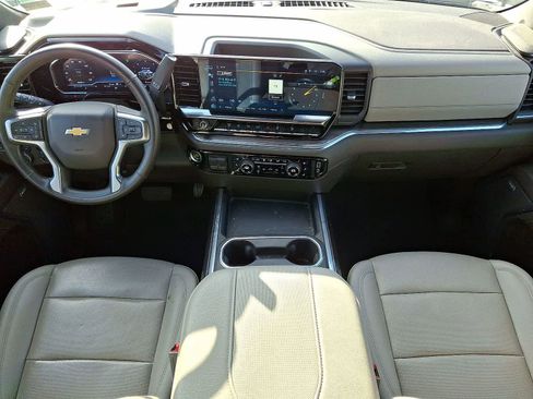 Used 2024 Chevrolet Silverado 2500 LTZ w/ LTZ Convenience Package image 11