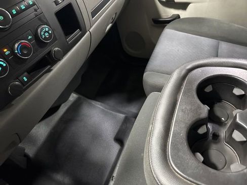 Used 2013 Chevrolet Silverado 2500 W/T RWD image 20