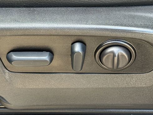 Used 2022 GMC Sierra 1500 Denali w/ Denali Premium Package image 22