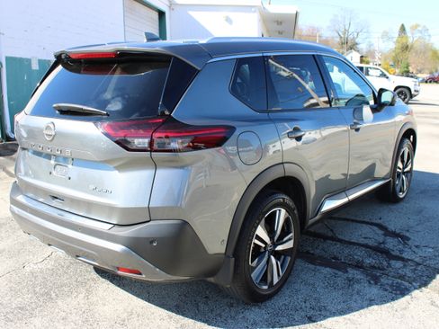 Certified 2023 Nissan Rogue SL w/ SL Premium Package image 8