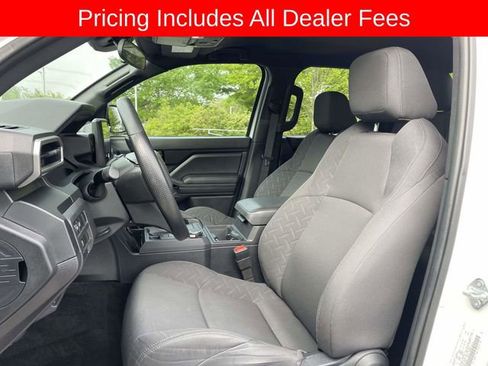 Used 2025 Toyota Tacoma SR AWD/4WD image 18