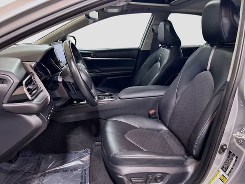 Used 2024 Toyota Camry XSE w/ Cold Weather Package FWD image 18