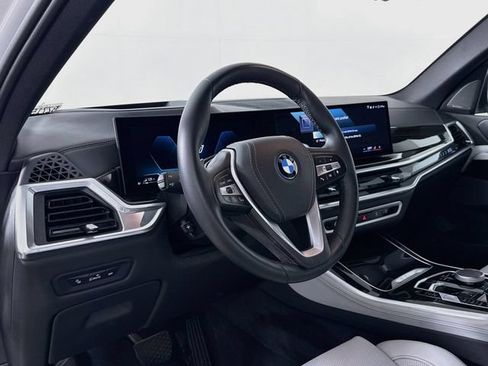 Used 2024 BMW X5 xDrive50e w/ Premium Package AWD/4WD image 9