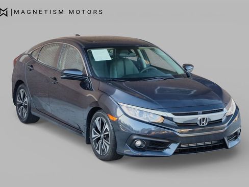 Used 2017 Honda Civic EX-T image 6