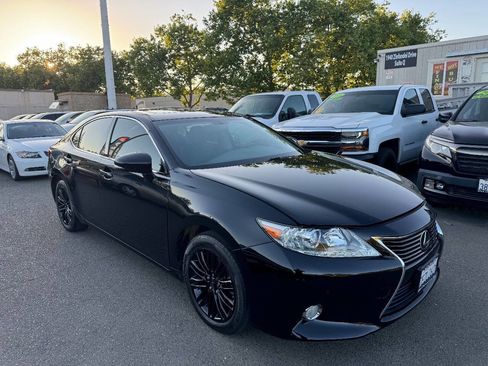 Used 2014 Lexus ES 350 w/ Premium Package image 3