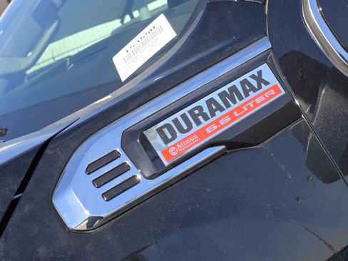 New 2025 GMC Sierra 3500 Denali w/ Denali Reserve Package image 7