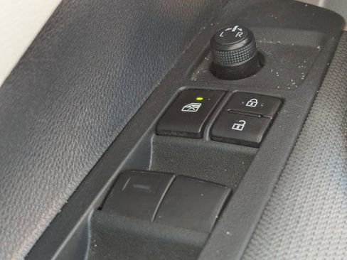 Used 2024 Toyota Corolla LE FWD image 23