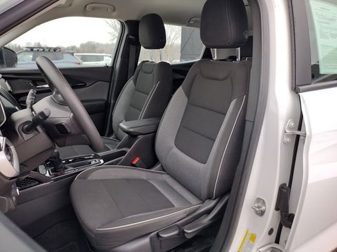 Used 2023 Chevrolet TrailBlazer LS image 10