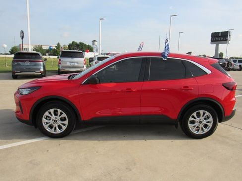 Certified 2024 Ford Escape Active FWD image 4