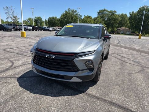 Used 2023 Chevrolet Blazer LT w/ Sound & Technology Package AWD/4WD image 2