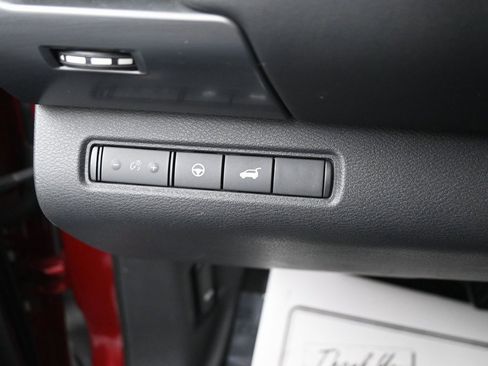 Used 2022 Nissan Pathfinder SL image 26