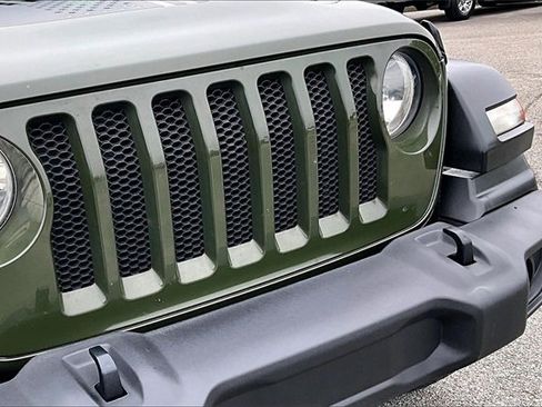 Used 2021 Jeep Wrangler Unlimited Sport image 29