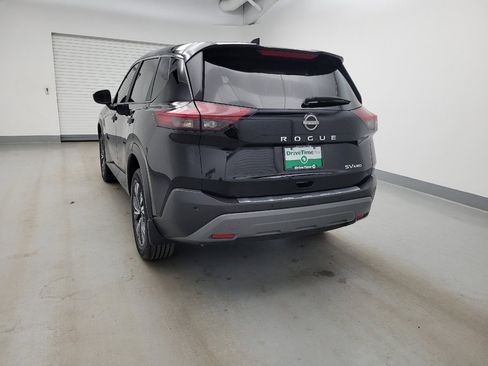 Used 2023 Nissan Rogue SV AWD/4WD image 6