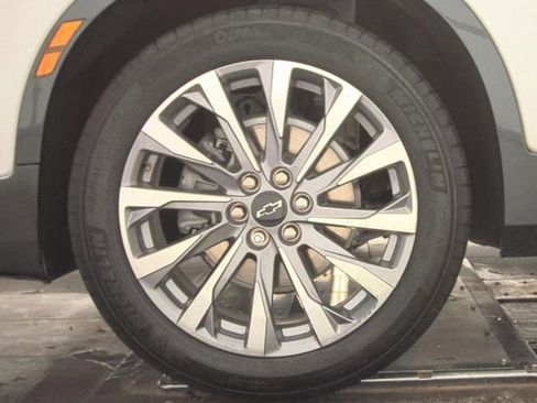 Used 2022 Chevrolet Blazer Premier FWD image 6