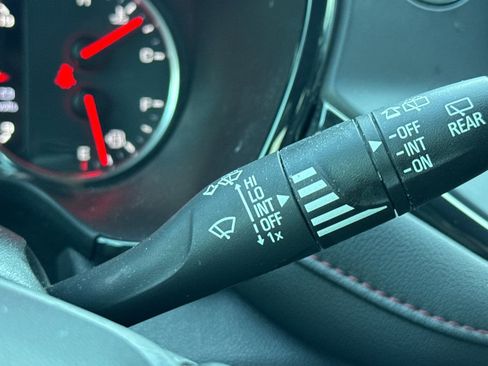 Used 2021 Chevrolet Blazer RS w/ Driver Confidence II Package FWD image 41