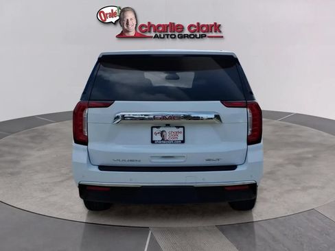 Used 2024 GMC Yukon SLT RWD image 4