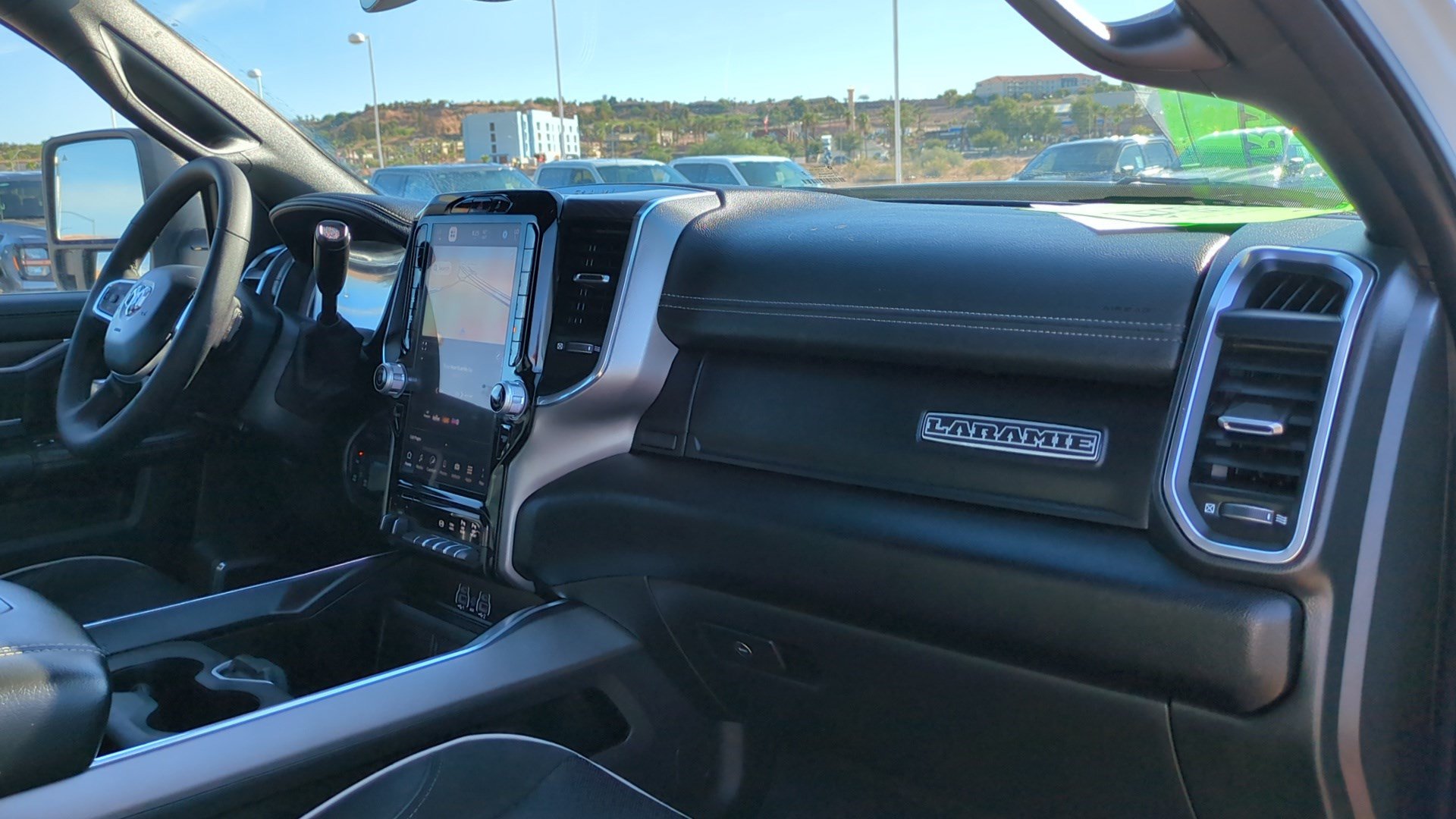 Used 2025 RAM 2500 Laramie AWD/4WD image 31