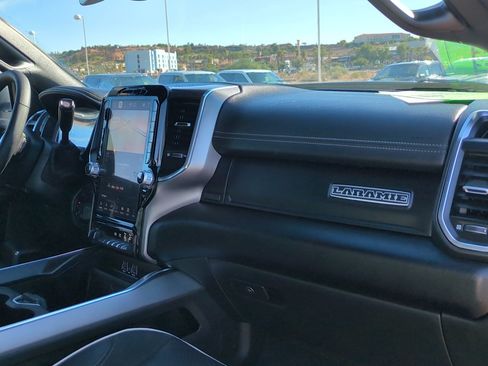 Used 2025 RAM 2500 Laramie AWD/4WD image 31