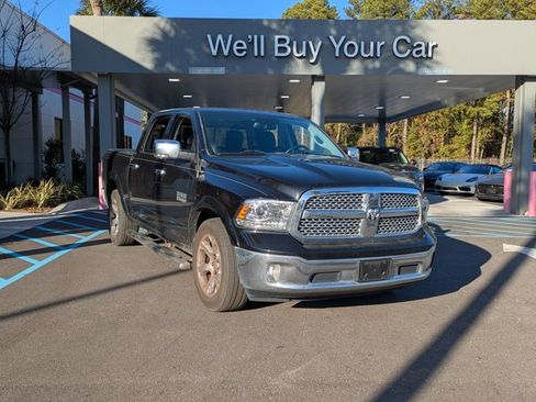 Used 2018 RAM 1500 Laramie w/ Convenience Group image 3