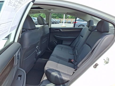Used 2018 Subaru Legacy 2.5i Limited w/ Popular Package #2A AWD/4WD image 11