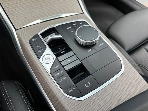 Used 2025 BMW 330i xDrive Sedan image 18