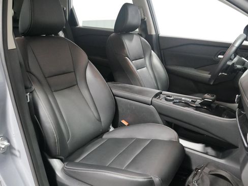 Used 2023 Nissan Rogue SL image 15